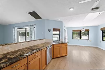507 NE Silver Oak Terrace, Jensen Beach, FL 34957 - Photo 15