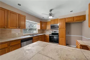 1670 SE Madison St, Stuart, FL 34997 - Photo 11