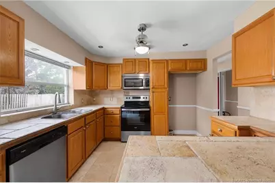 1670 SE Madison Street, Stuart, FL 34997 - Photo 11