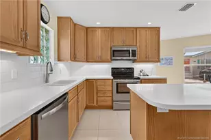 184 Nettles Blvd, Jensen Beach, FL 34957 - Photo 15