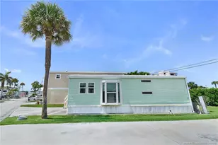 10725 S Ocean Dr, Jensen Beach, FL 34957 - Photo 3