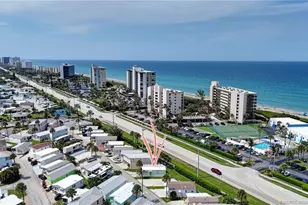 10725 S Ocean Dr, Jensen Beach, FL 34957 - Photo 35