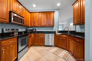 1560 SE Wilshire Pl, Stuart, FL 34994 - Photo 7