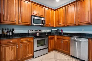 1560 SE Wilshire Pl, Stuart, FL 34994 - Photo 5