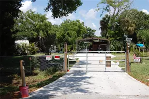 2605 SE 44th Ave, Okeechobee, FL 34974 - Photo 29