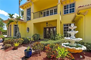 32 SW Wiregrass Ct, Palm City, FL 34990 - Photo 9