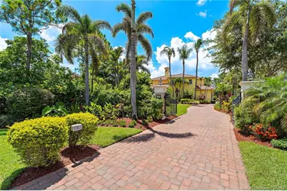 32 SW Wiregrass Court, Palm City, FL 34990 - Photo 3