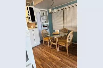 550 Nettles Boulevard, Jensen Beach, FL 34957 - Photo 5