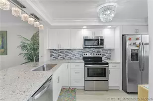 10310 S Ocean Dr, Jensen Beach, FL 34957 - Photo 7