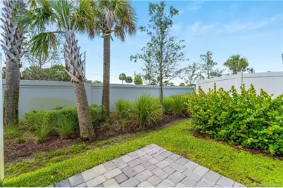 325 SE Halifax Lane, Stuart, FL 34994 - Photo 25