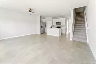 325 SE Halifax Ln, Stuart, FL 34994 - Photo 11