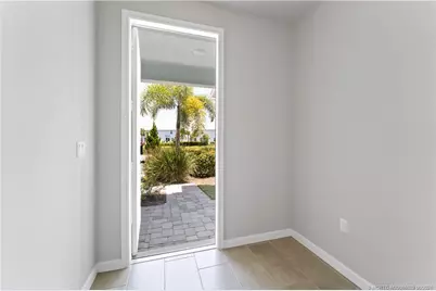 325 SE Halifax Lane, Stuart, FL 34994 - Photo 5