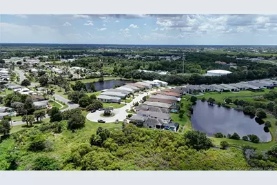 208 SE Via Tirso, Port Saint Lucie, FL 34952 - Photo 39