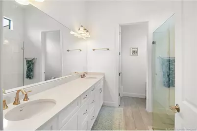 208 SE Via Tirso, Port Saint Lucie, FL 34952 - Photo 21