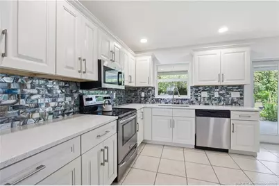 1007 SE Euclid Lane, Fort Pierce, FL 34983 - Photo 11