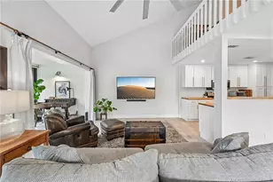 250 NE Edgewater Dr, Stuart, FL 34996 - Photo 15