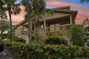 250 NE Edgewater Dr, Stuart, FL 34996 - Photo 1