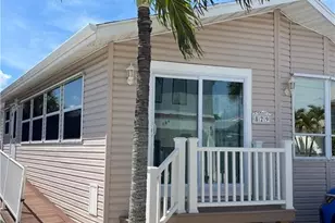 829 Nettles Blvd, Jensen Beach, FL 34957 - Photo 1