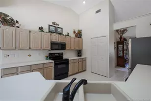 4401 SW Thicket Ct, Palm City, FL 34990 - Photo 13