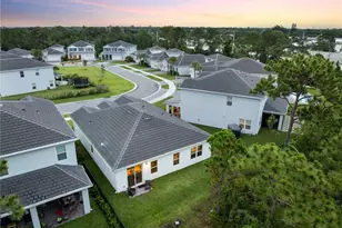208 SW Pomeroy St, Stuart, FL 34997 - Photo 9