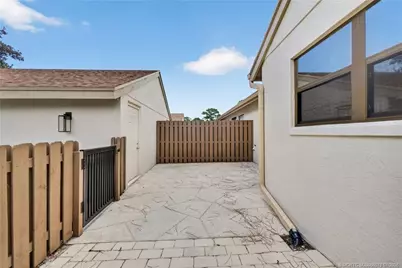 2084 SW Silver Pine Way #122H, Palm City, FL 34990 - Photo 5