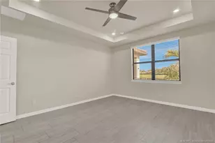 466 SE Vallarta Dr, Port Saint Lucie, FL 34984 - Photo 27