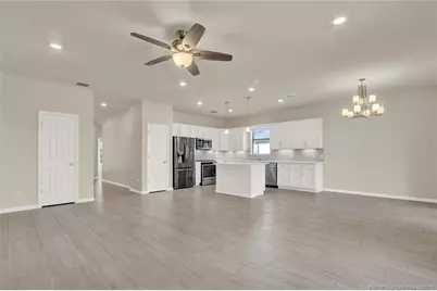 466 SE Vallarta Drive, Port Saint Lucie, FL 34984 - Photo 7