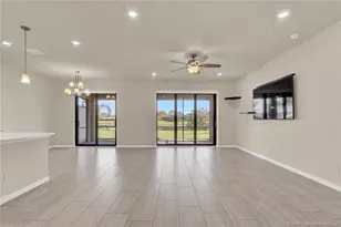 466 SE Vallarta Dr, Port Saint Lucie, FL 34984 - Photo 5