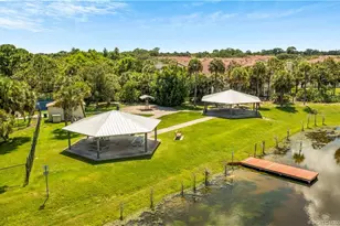 325 SE Halifax Ln, Stuart, FL 34994 - Photo 29
