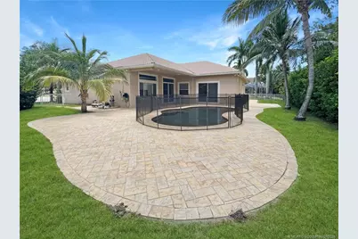 2662 SW Newberry Court, Palm City, FL 34990 - Photo 3