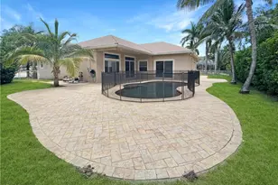 2662 SW Newberry Ct, Palm City, FL 34990 - Photo 3