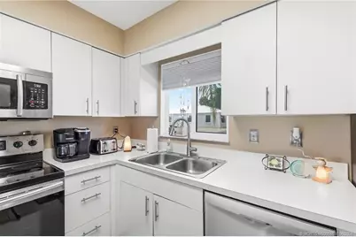 191 SE Village Drive #191, Port Saint Lucie, FL 34952 - Photo 13