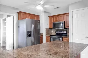 1862 SE Rainier Rd, Port Saint Lucie, FL 34952 - Photo 11