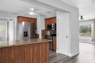 1862 SE Rainier Rd, Port Saint Lucie, FL 34952 - Photo 9