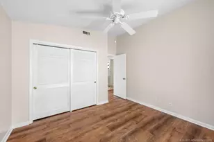 2386 SW Creekside Dr, Palm City, FL 34990 - Photo 5