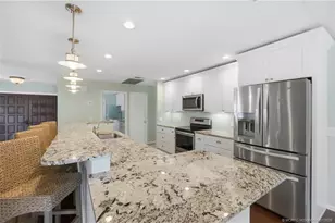 3131 SE Fairway W, Stuart, FL 34997 - Photo 15