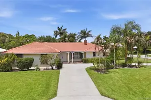 3131 SE Fairway W, Stuart, FL 34997 - Photo 1