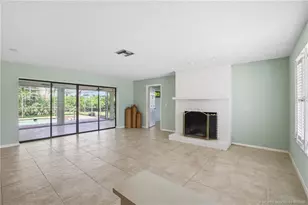 3131 SE Fairway W, Stuart, FL 34997 - Photo 3