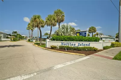 282 Nettles Boulevard, Jensen Beach, FL 34957 - Photo 9