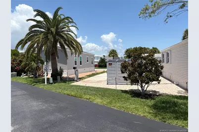282 Nettles Boulevard, Jensen Beach, FL 34957 - Photo 3