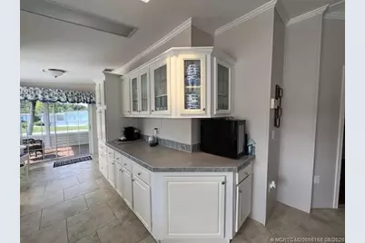 6120 Holly Lane, Lantana, FL 33462 - Photo 7