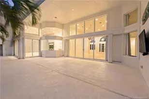 6841 SE Harbor Cir, Hutchinson Island, FL 34996 - Photo 9