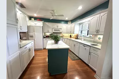 2390 Bobalink Court SW, Palm City, FL 34990 - Photo 9