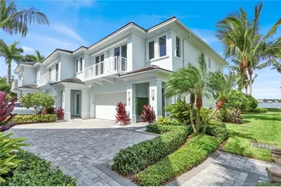 104 Water Club N #18, North Palm Beach, FL 33408 - Photo 1