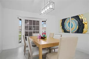 4618 Ashton Ct, Naples, FL 34112 - Photo 9
