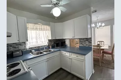 1154 Nettles Boulevard, Jensen Beach, FL 34957 - Photo 7