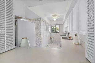 175 SE Saint Lucie Blvd, Stuart, FL 34996 - Photo 17