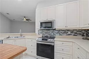 10582 SW Westlawn Blvd, Port Saint Lucie, FL 34987 - Photo 9