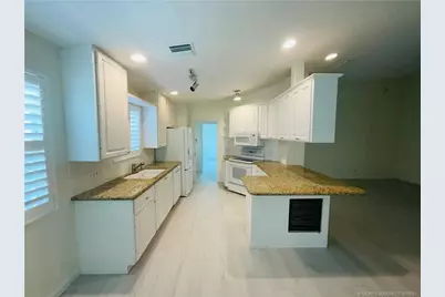 781 SW Balmoral Trace, Stuart, FL 34997 - Photo 3