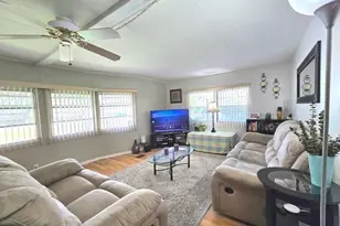 6322 Cypress Ln, Lantana, FL 33462 - Photo 3